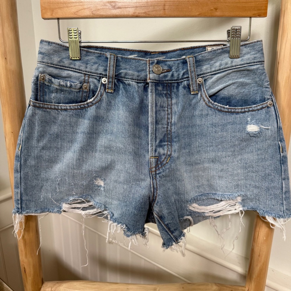 We The Free People Mid Rise Distressed Denim Shorts Light Wash 27 Buttonâ Fly